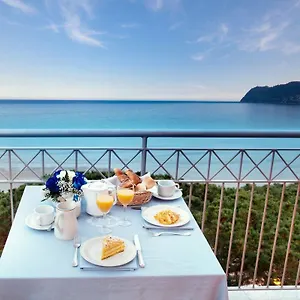 Hotell Grand