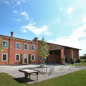 Corte Reginella Vakantieboerderij Roverbella
